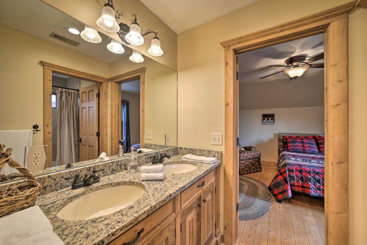 Luxury Cabin Rental In Franklin With Private Hot Tub Екстер'єр фото