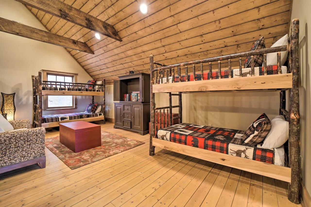 Luxury Cabin Rental In Franklin With Private Hot Tub Екстер'єр фото