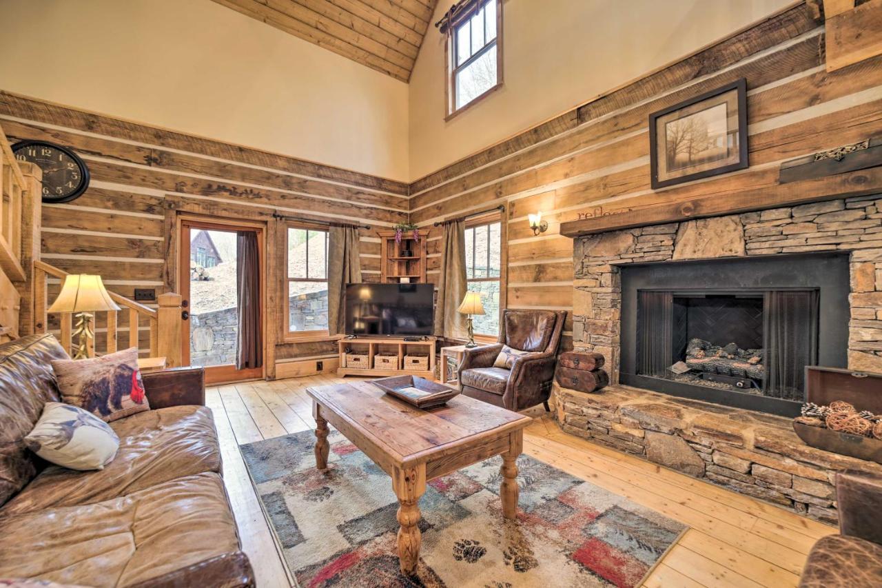 Luxury Cabin Rental In Franklin With Private Hot Tub Екстер'єр фото
