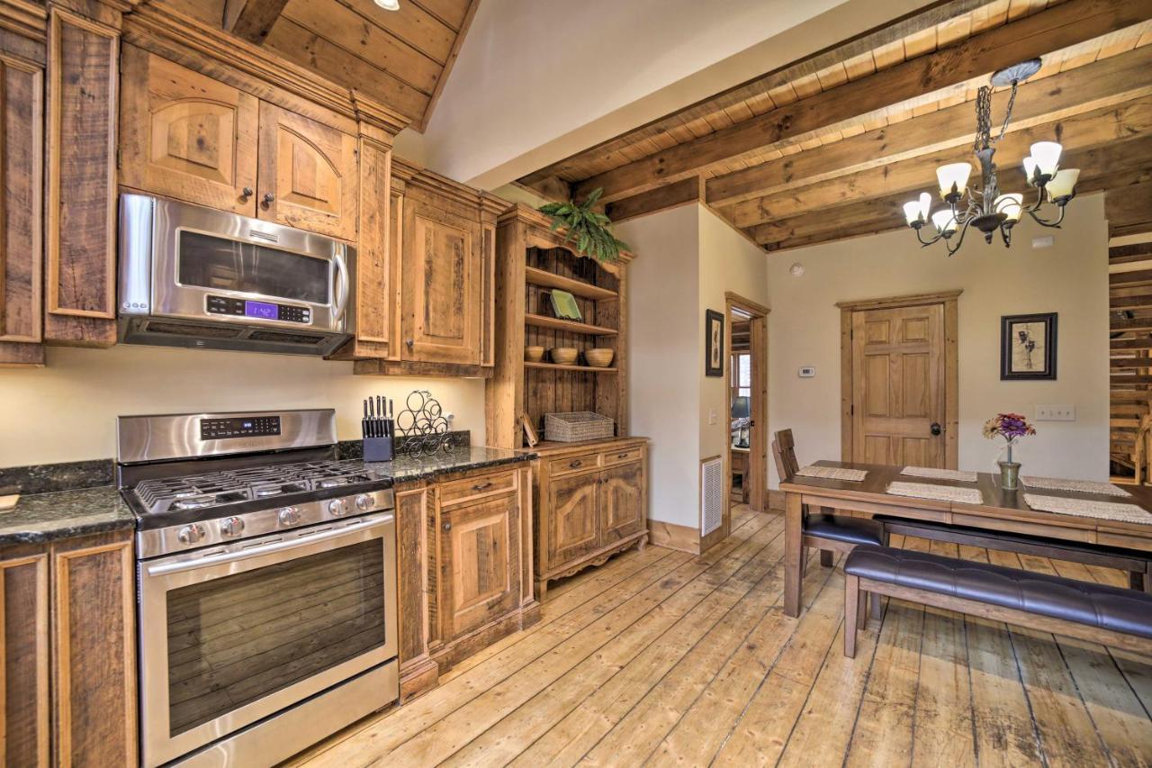 Luxury Cabin Rental In Franklin With Private Hot Tub Екстер'єр фото