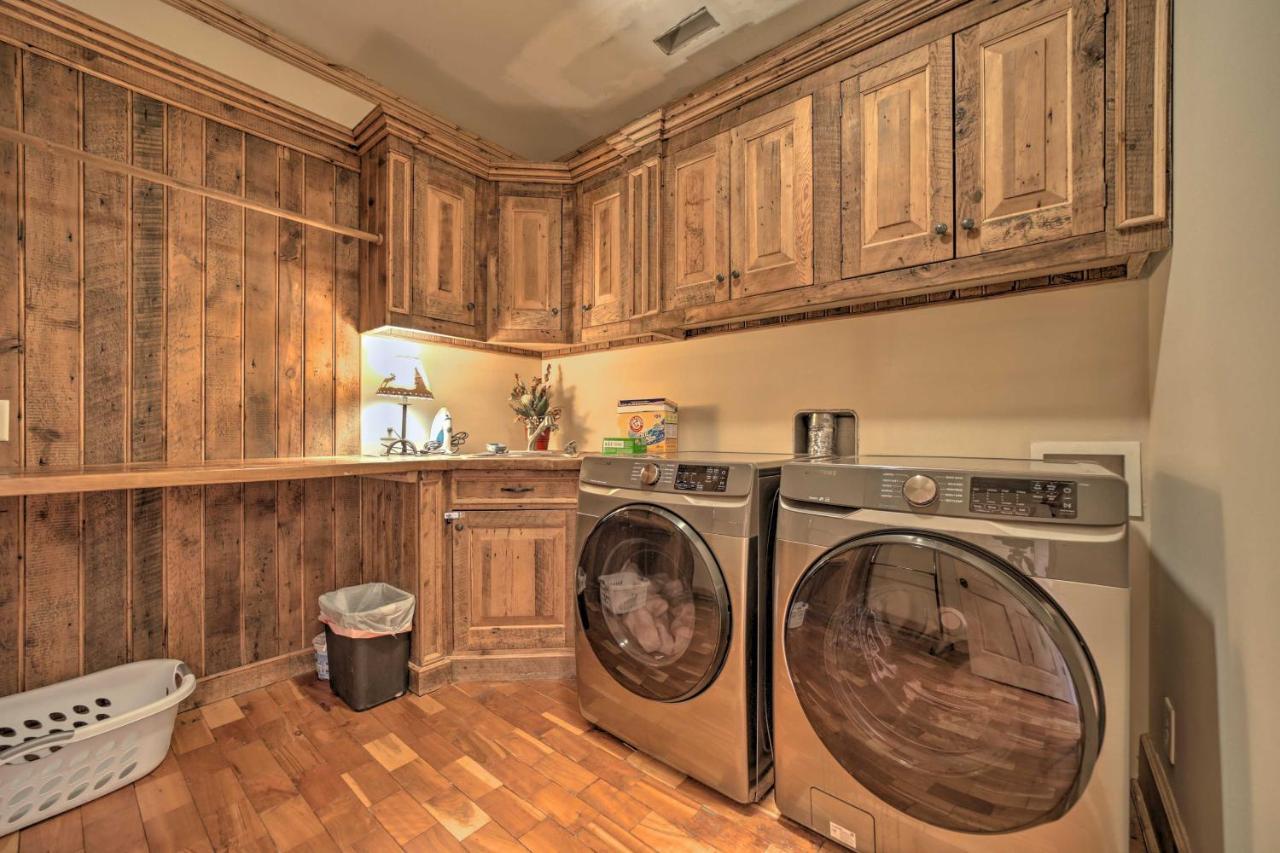 Luxury Cabin Rental In Franklin With Private Hot Tub Екстер'єр фото